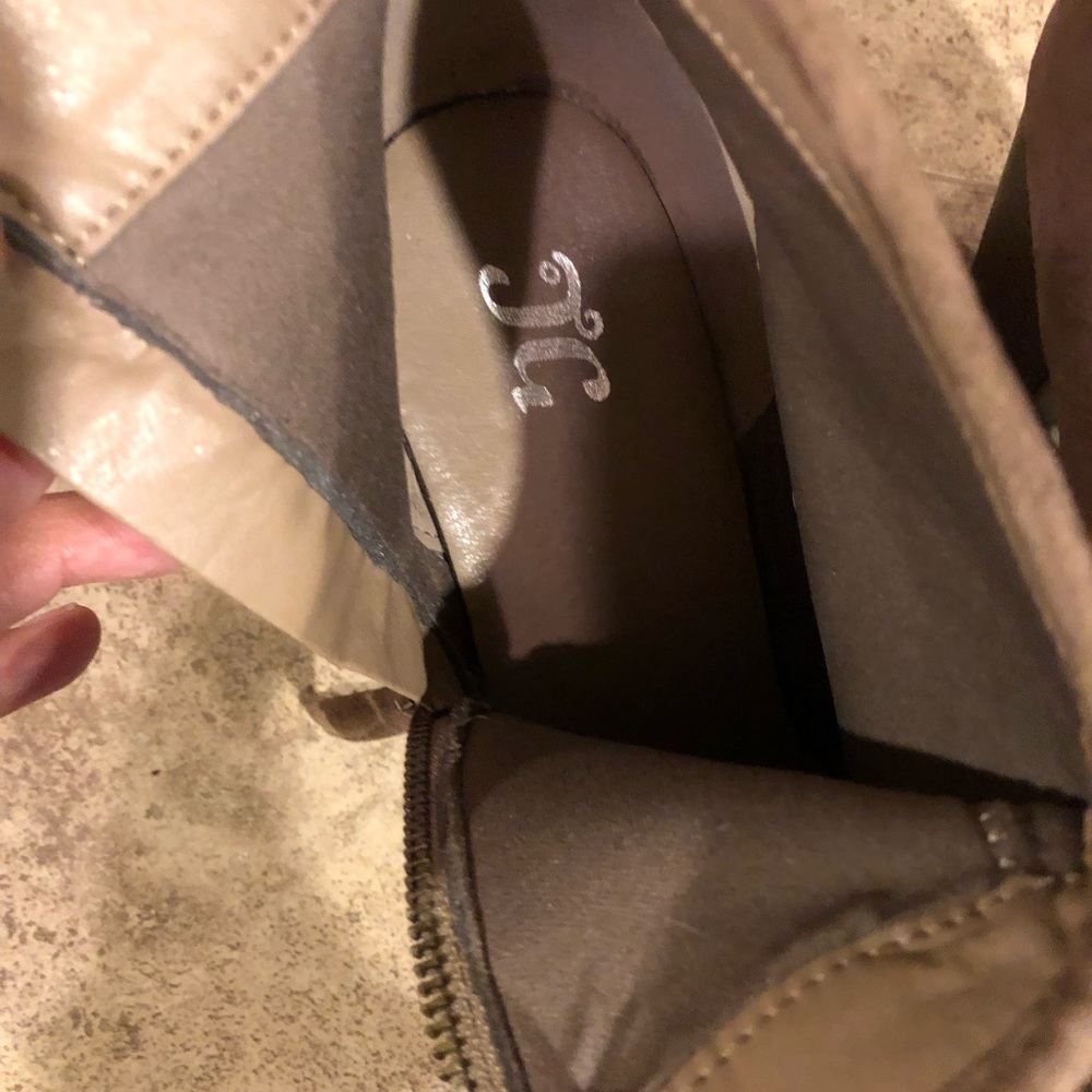 Booties - Picture 6 of 8